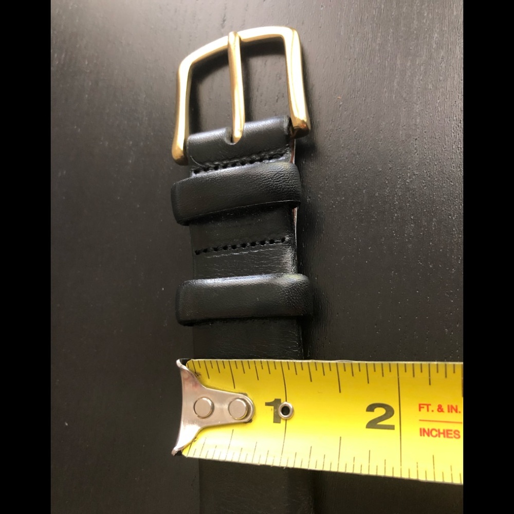 Men’s black leather belt